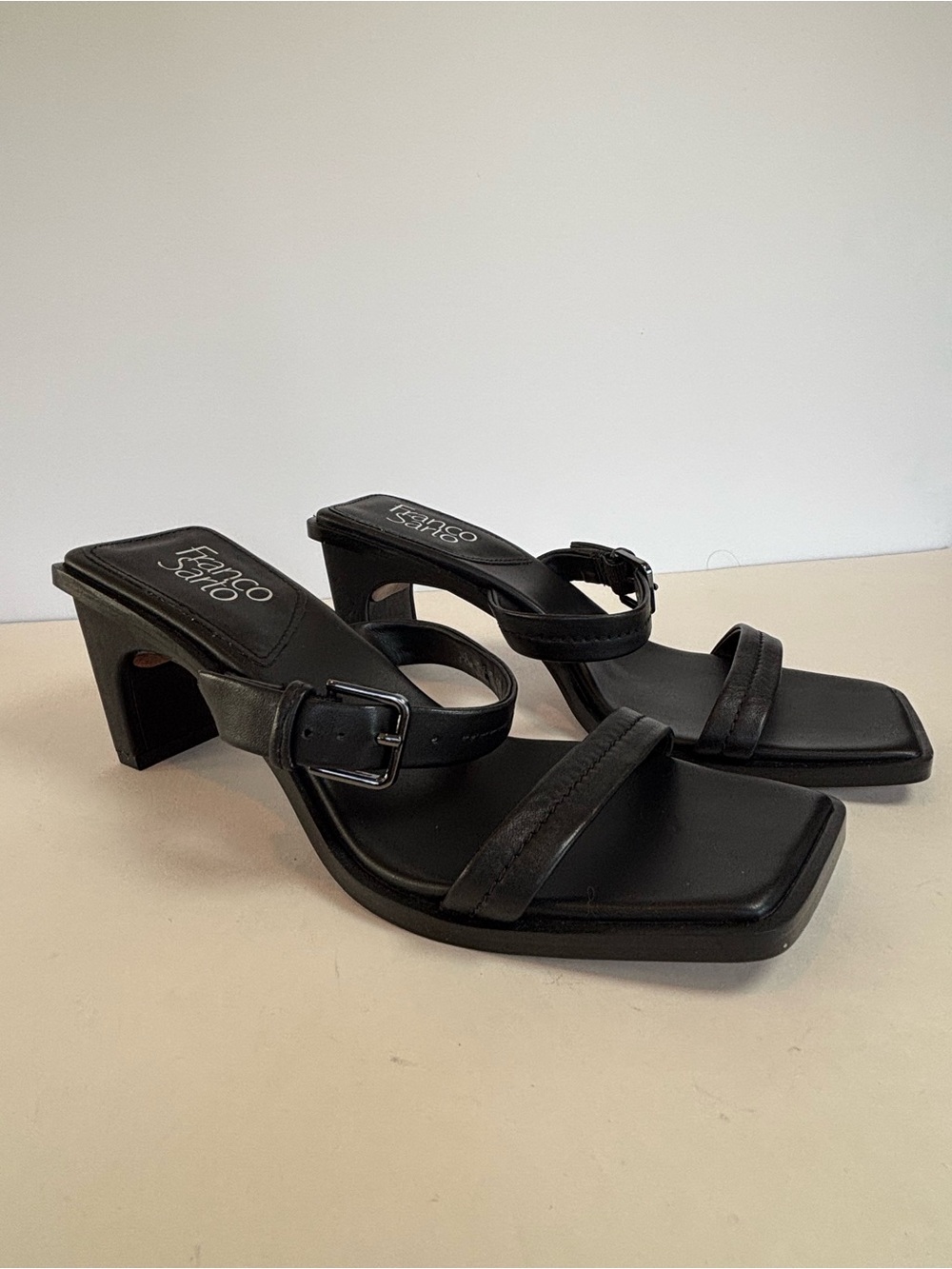 Franco Sarto Black Square Toe Buckle Strap Block Heel Sandals Size 7.5 NEW! - Picture 2 of 8